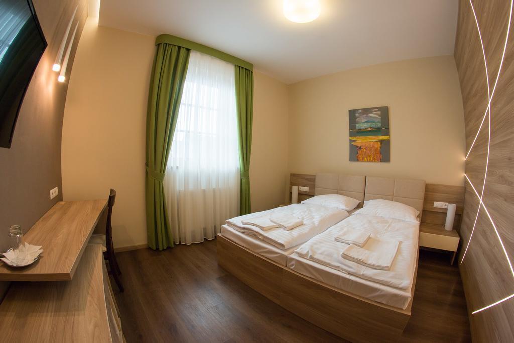 Penzion Tri Koruny Spisska Stara Ves Exterior foto